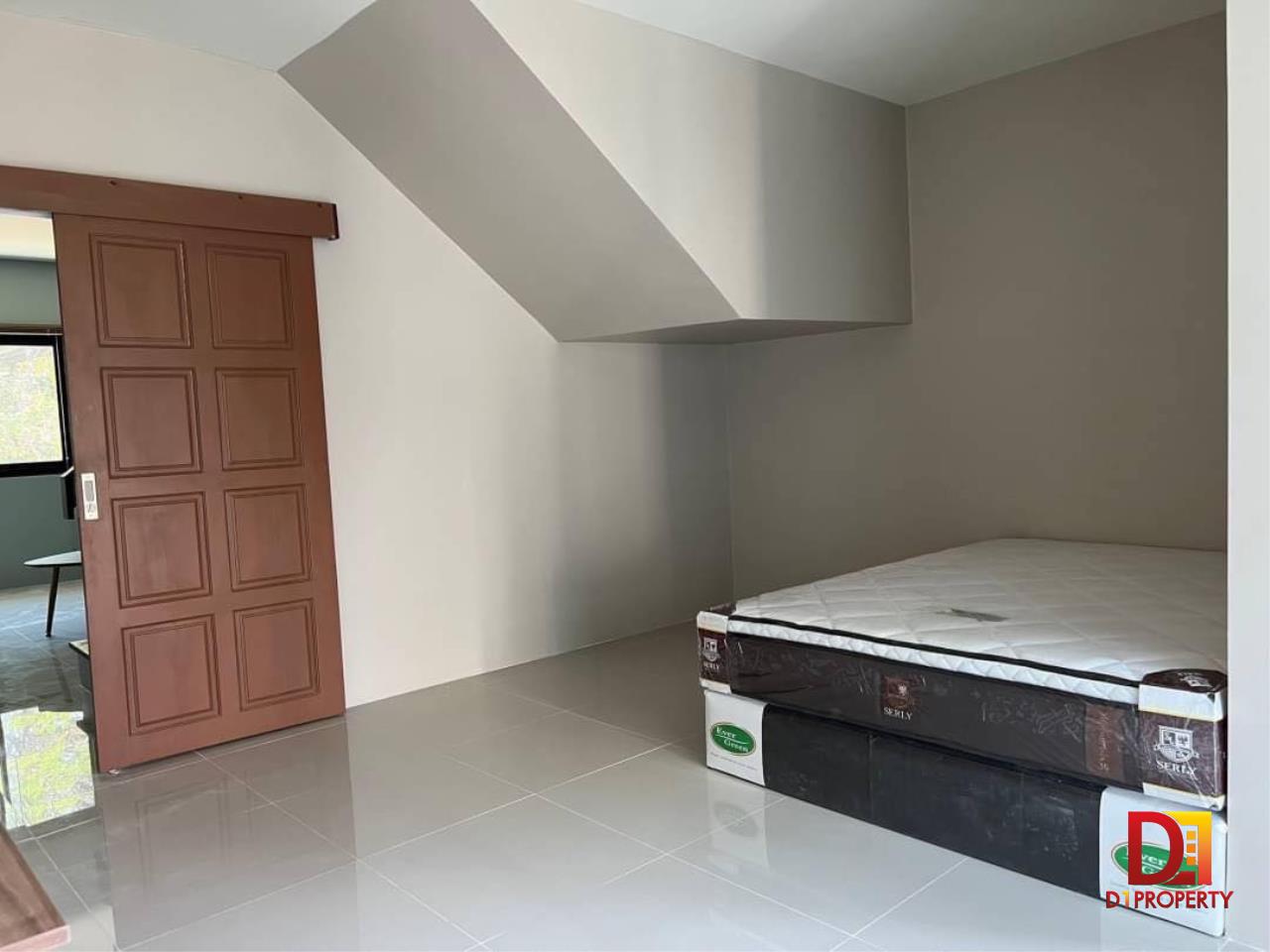 Sale/Rent Townhome Near Chiang Mai International School (CMIS)