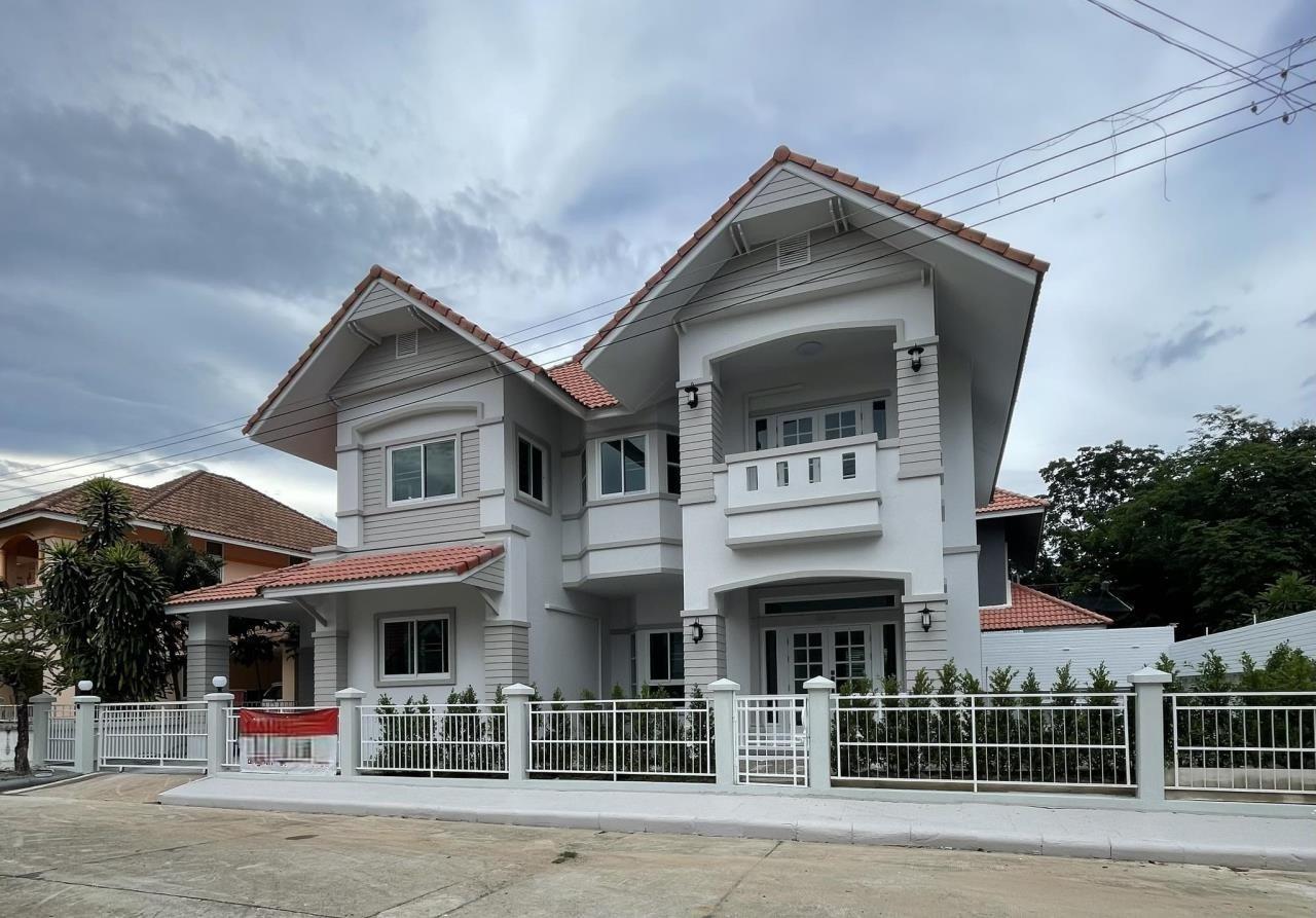  House for sale in the village of Koolphan Ville 9 Hang Dong