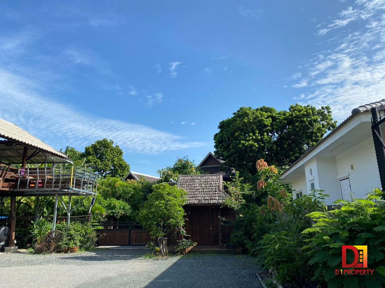 Lanna style garden house in the city Near Nakorn Payap International School