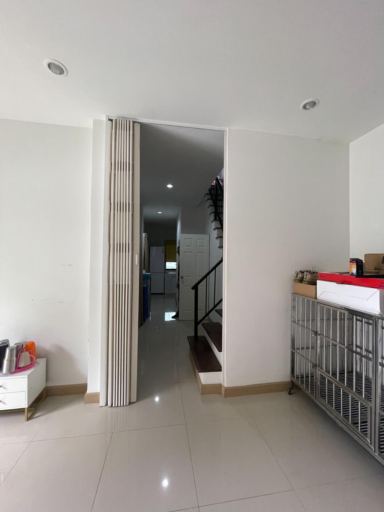 House for sale in Hang Dong Karn Farang zone.