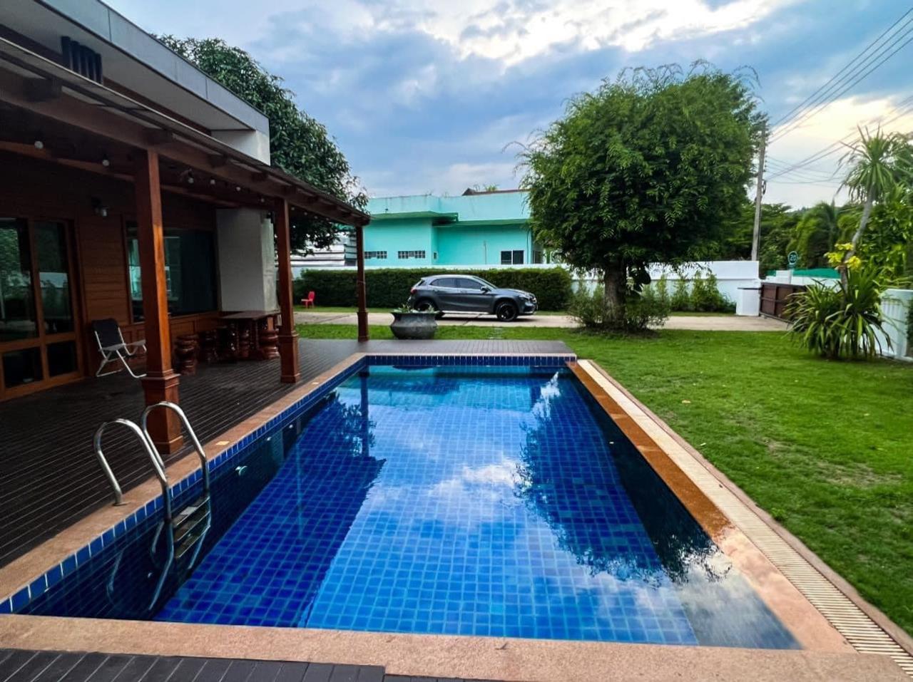 Pool villa for sale, Hang Dong area, near Canyon.