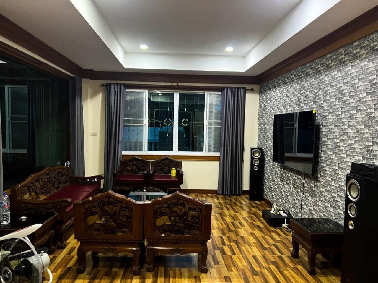 Pool villa for sale, Hang Dong area, near Canyon.