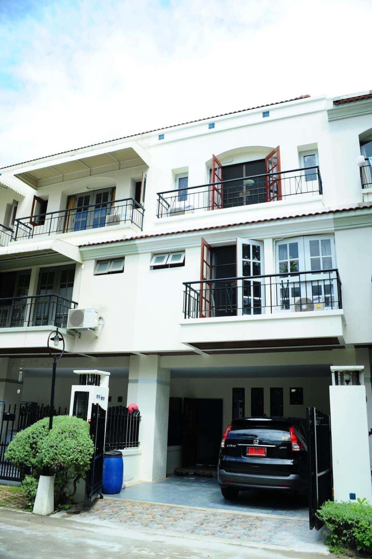 Townhome for sale-rent, Palm Springs Village, Mahidol Road.