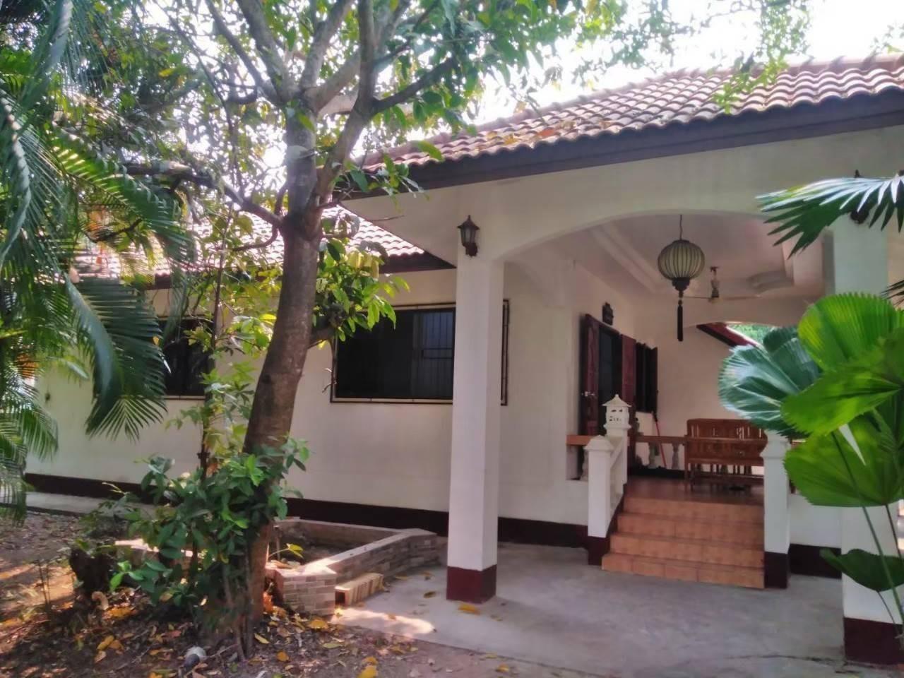 Garden house for rent, wide area, Nong Phueng zone, Saraphi.