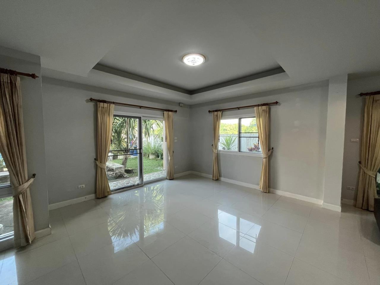 House for sale in the project, San Kamphaeng zone.