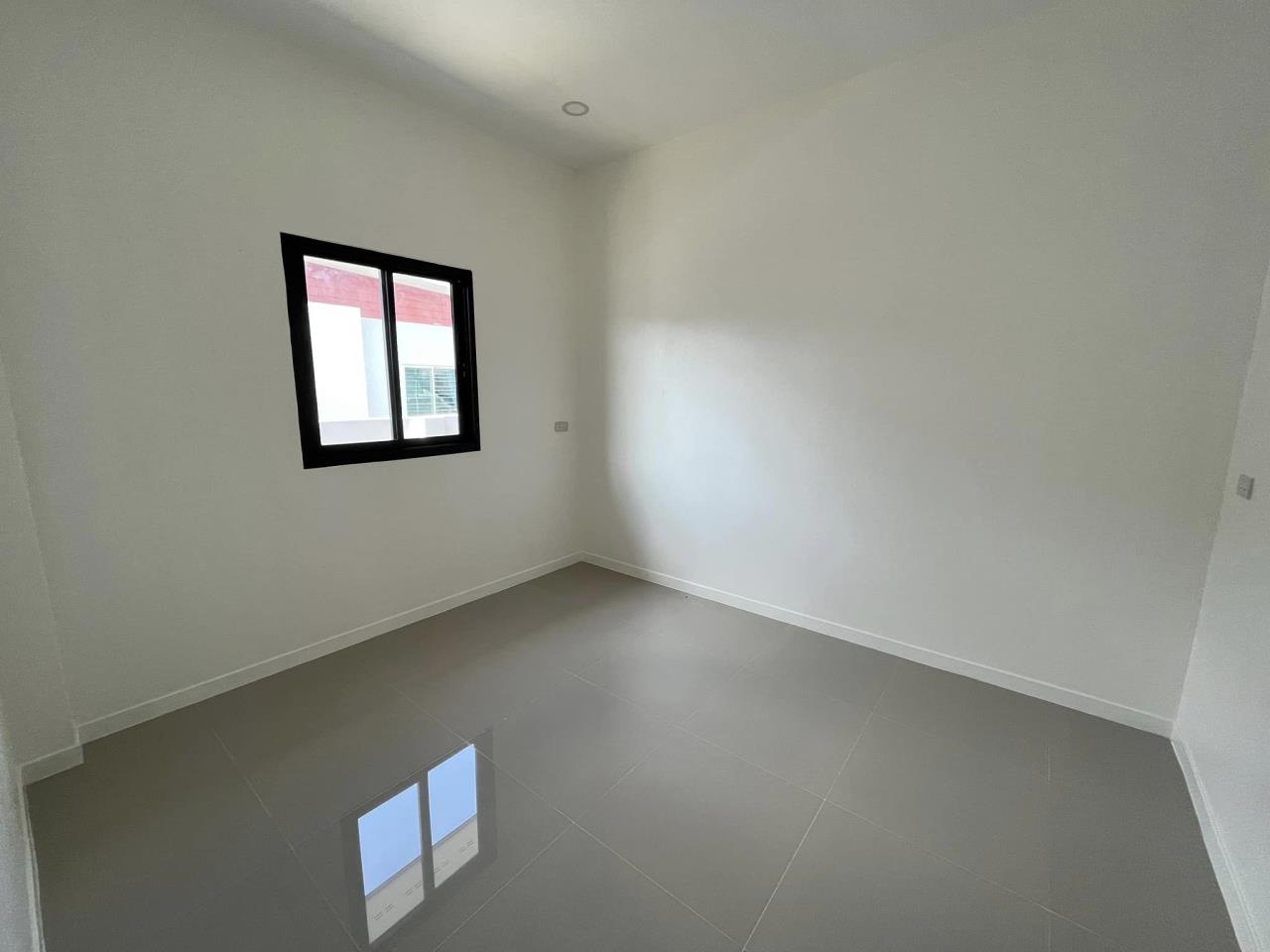 Newly built house for sale, Saraphi zone