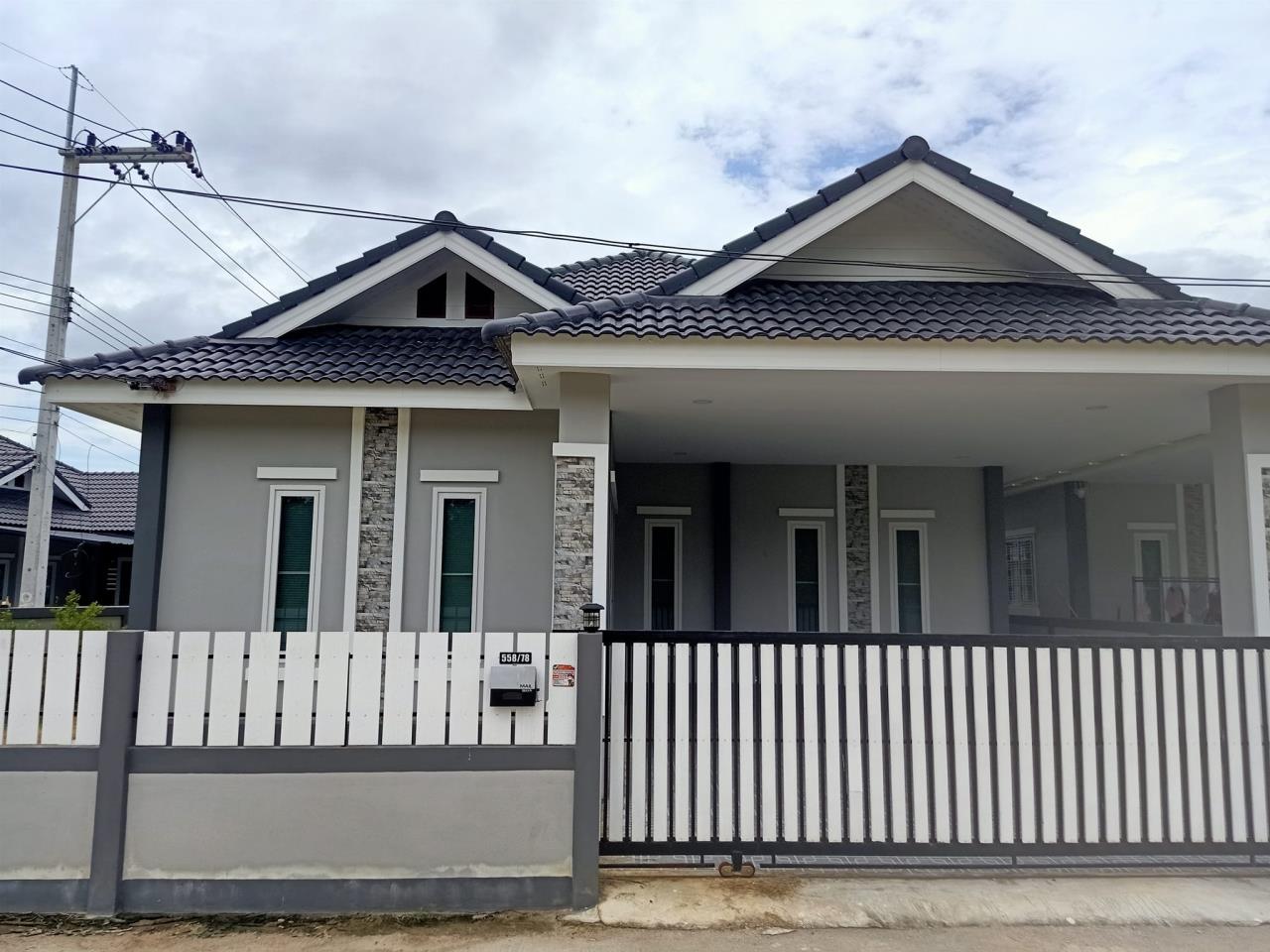 Single house for rent, Kasetsin Project Phase 1, near Maejo University.