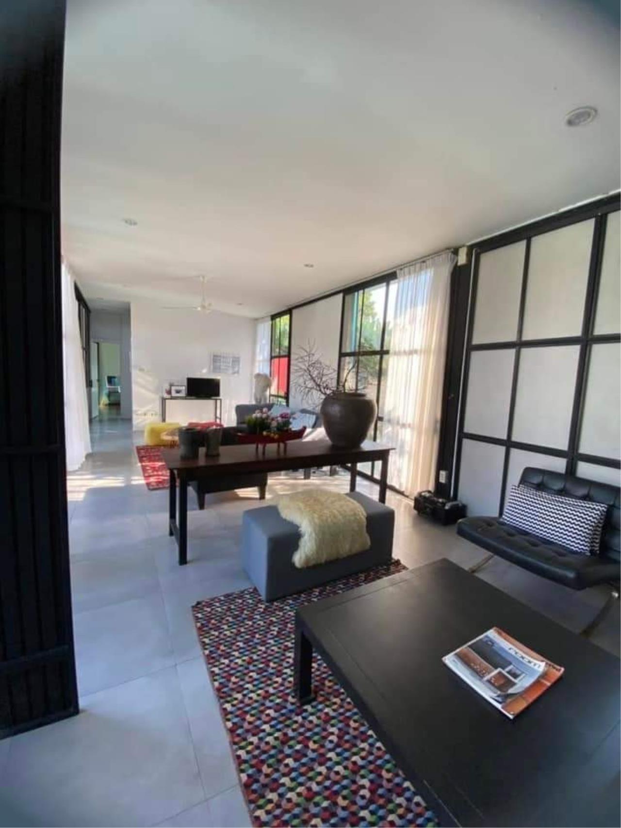 Baan Phlu Villa for rent, Hang Dong zone, near Kad Farang Village.