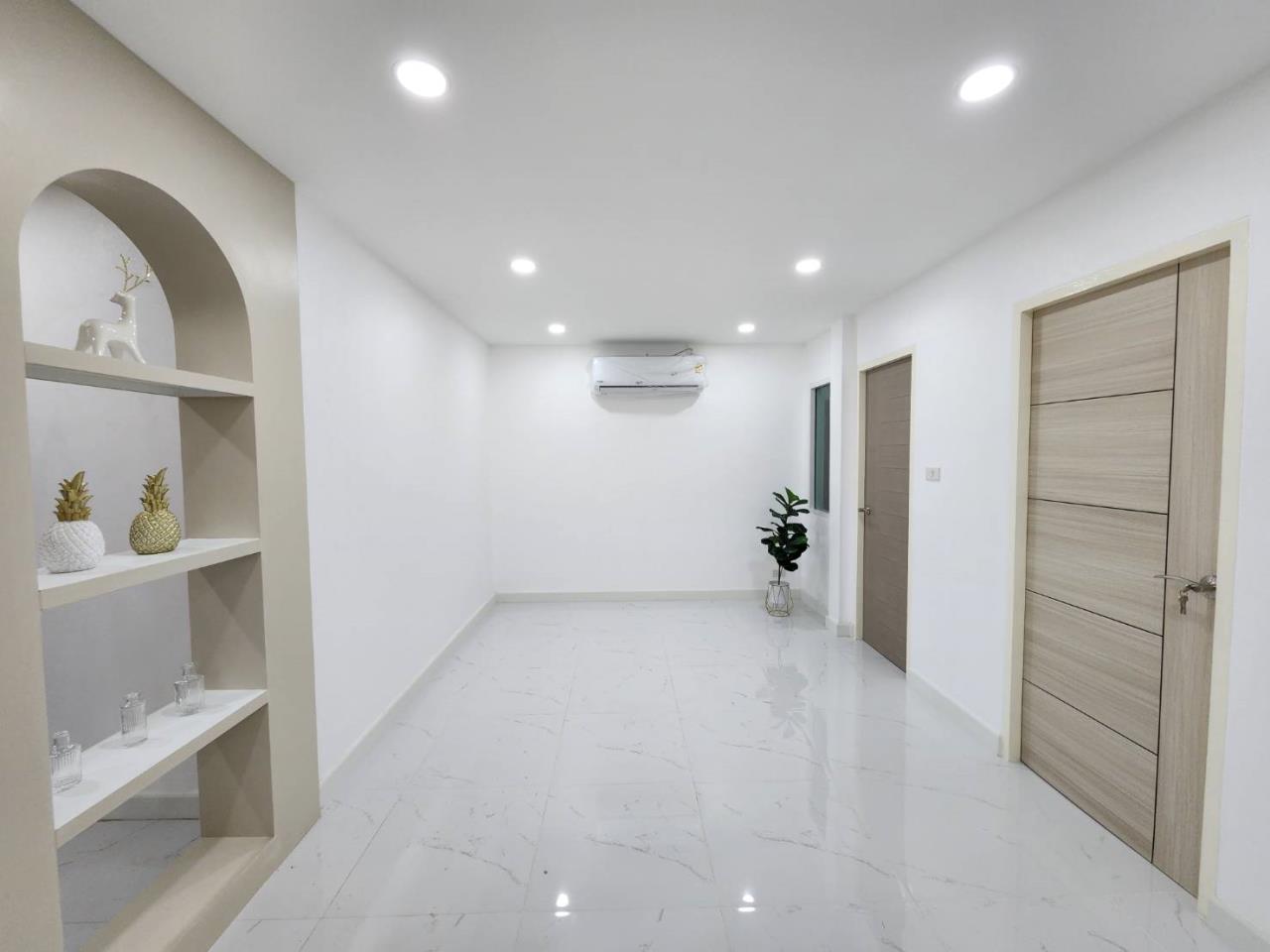 Whole house for sale, built-ins, Hang Dong zone