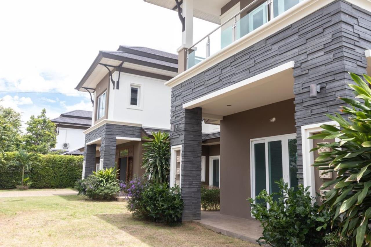 House for sale in the project, Hang Dong zone.