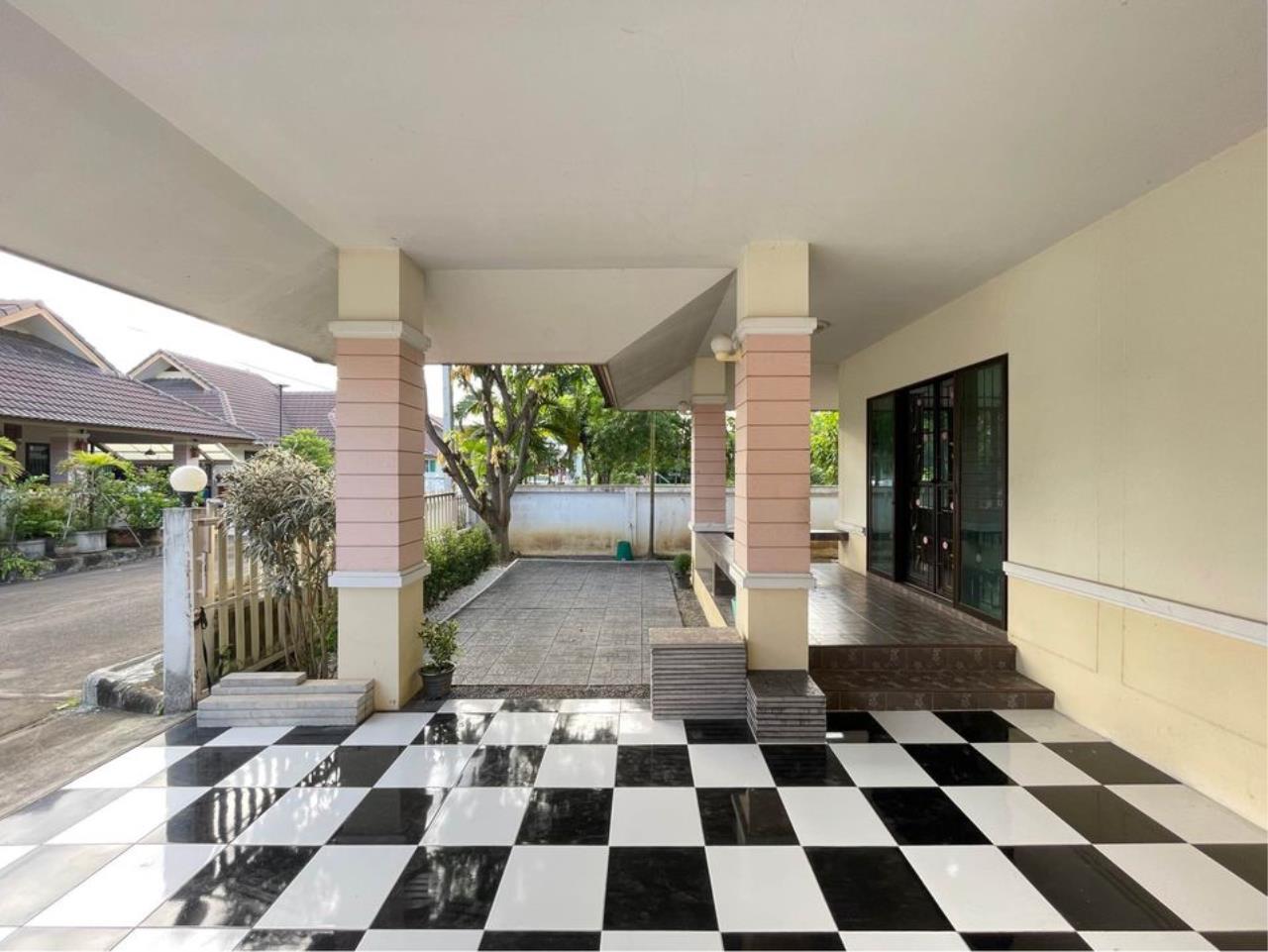 House for rent in the Lanna Village Phase 6 project in Chiang Mai city.