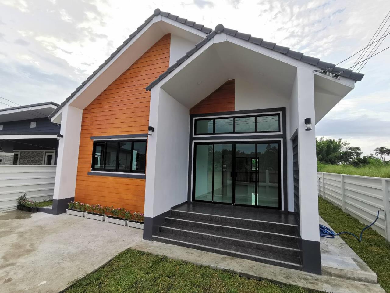 Newly built house for sale, San Sai zone