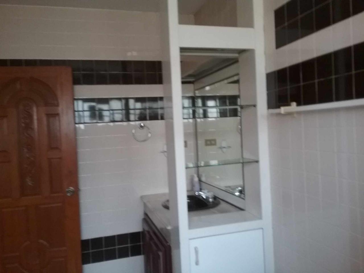 House for rent in the Siri Watthananiwet project. Nong Hoi area near Central Airport