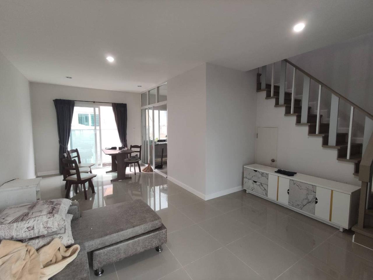 Townhome for rent Nai Kankanok Town 4 Nong Chom