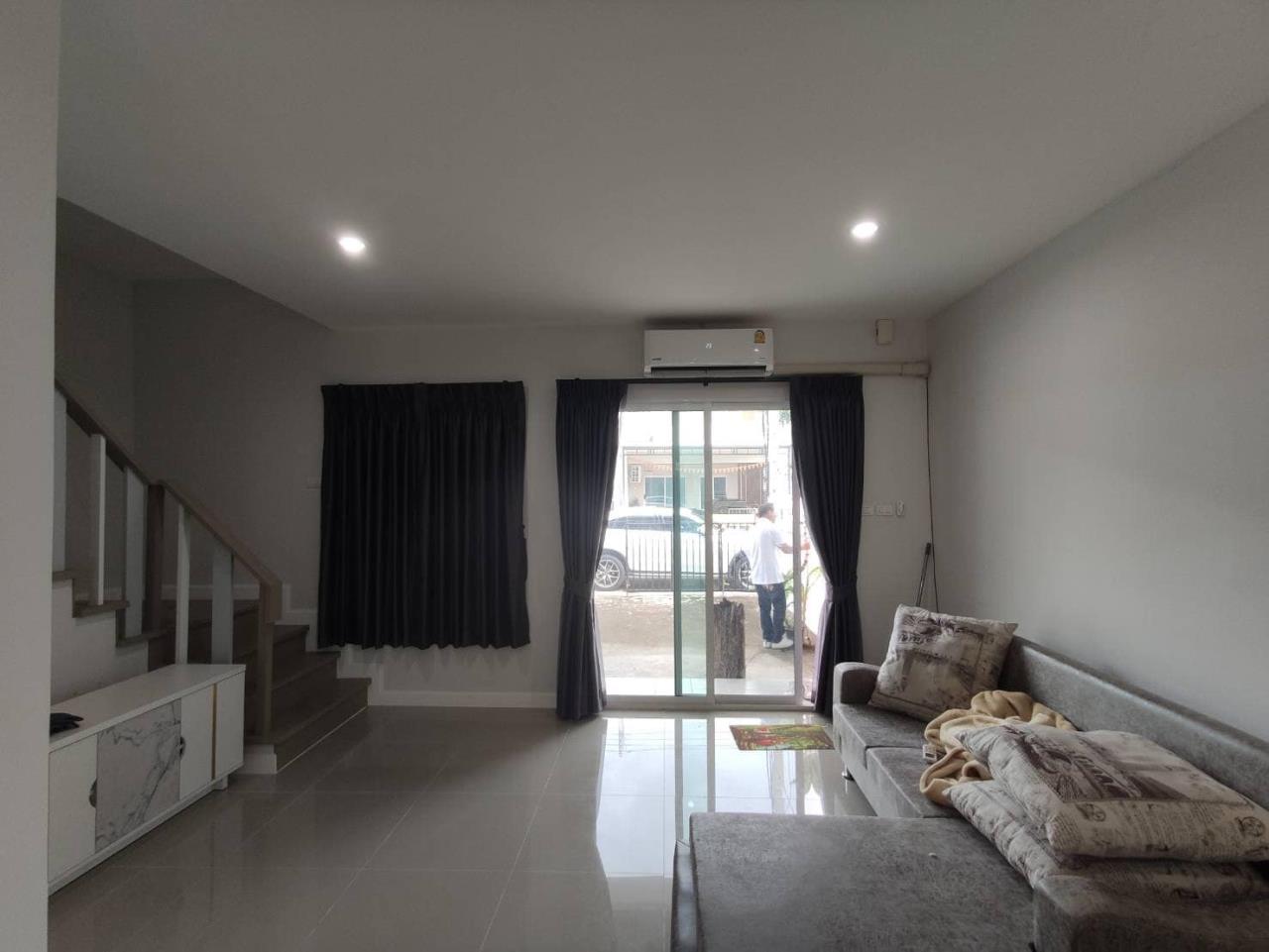 Townhome for rent Nai Kankanok Town 4 Nong Chom