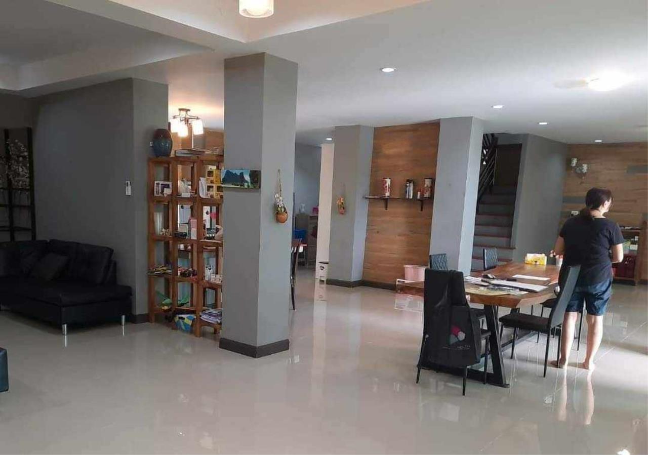 For sale/rent, Royal View Hang Dong project, near Kad Farang Village.