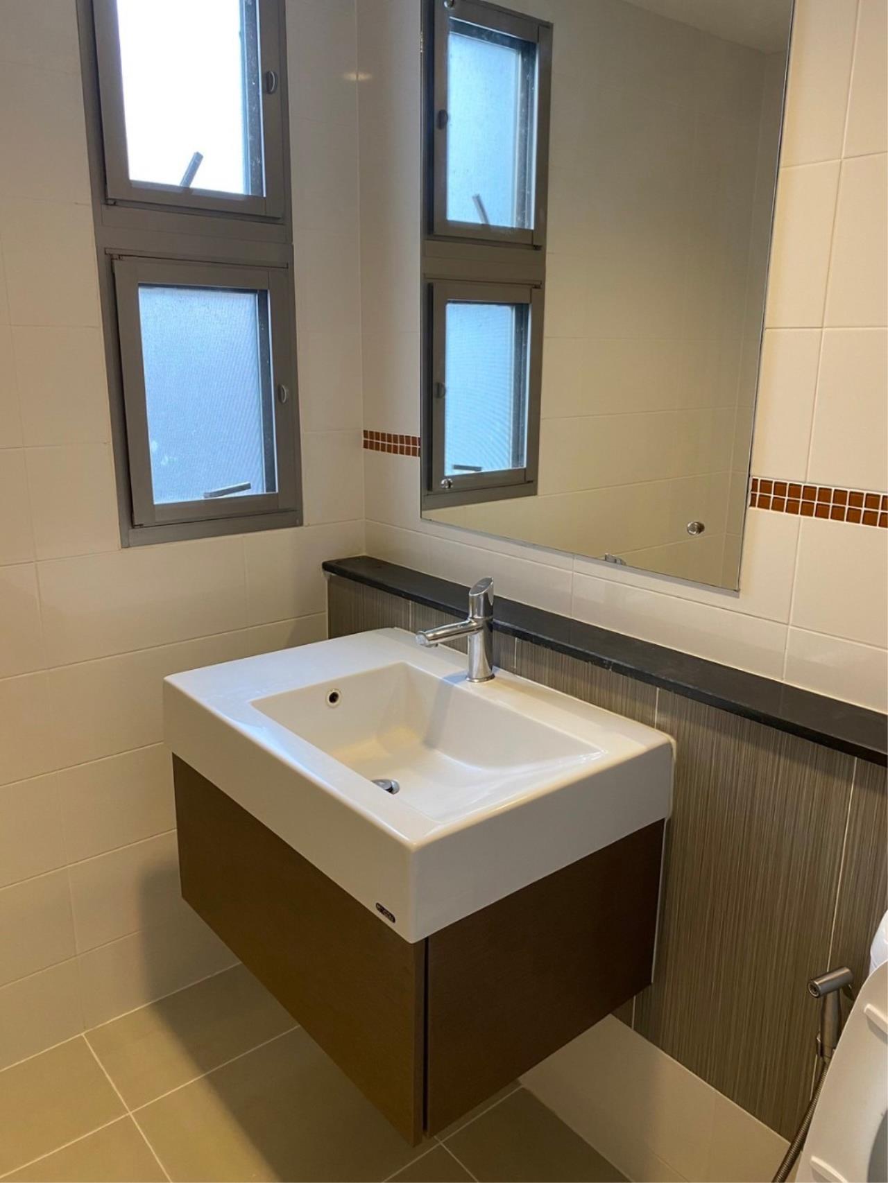 House for rent in The Plant Estique Pattanakarn 38 project.