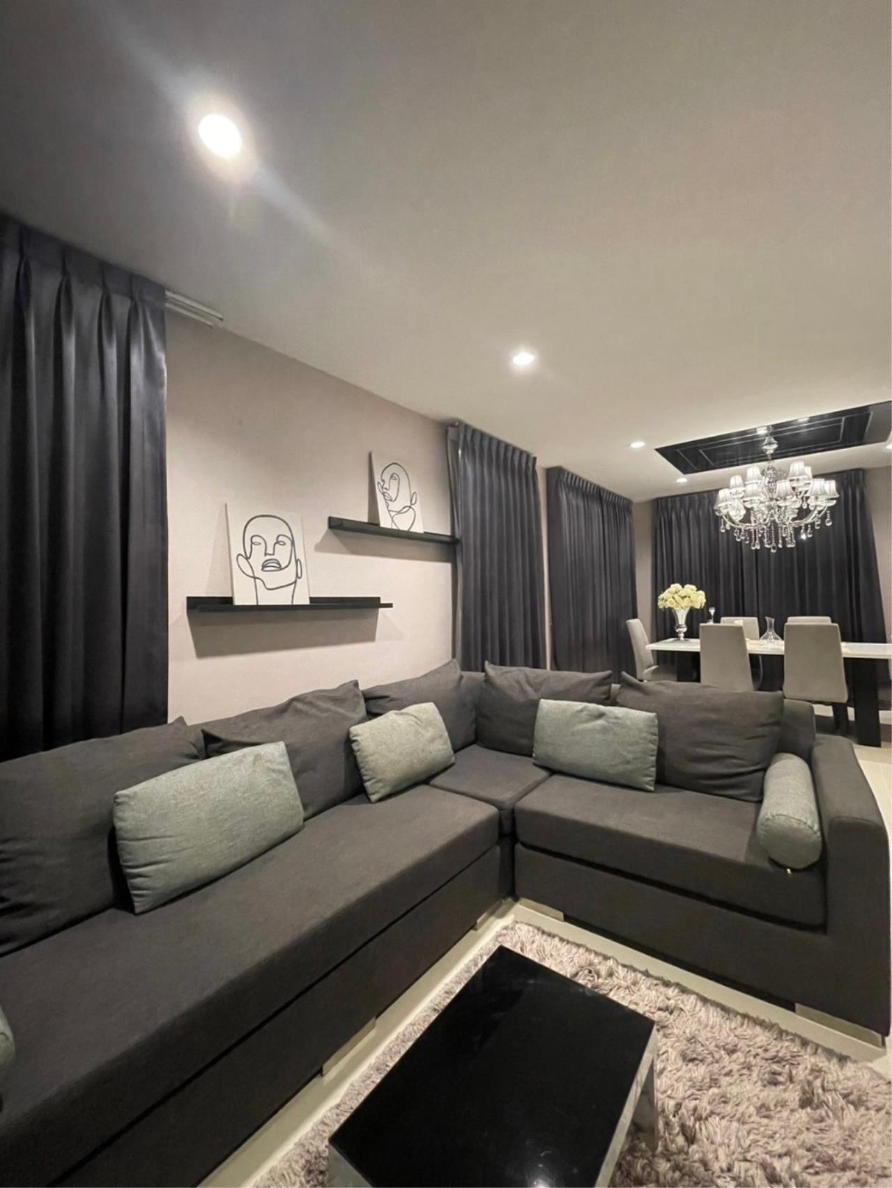 House for rent in The Plant Estique Pattanakarn 38 project.