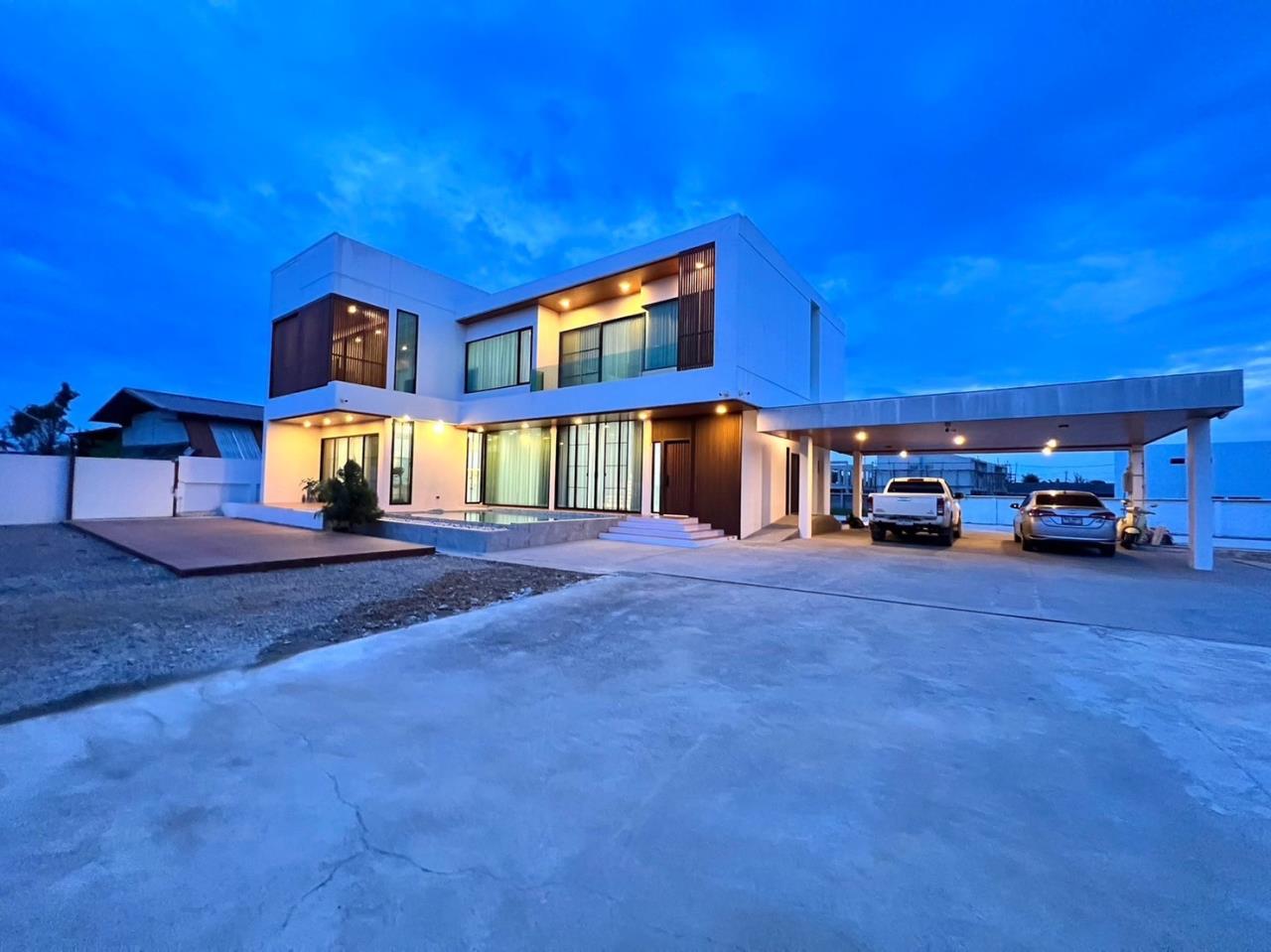 Modern style luxury house for sale, Hang Dong zone.