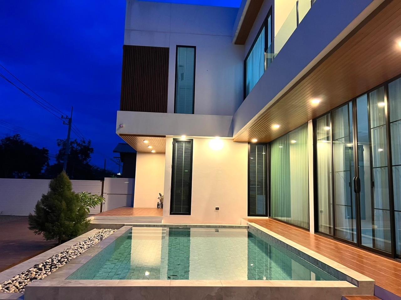 Modern style luxury house for sale, Hang Dong zone.