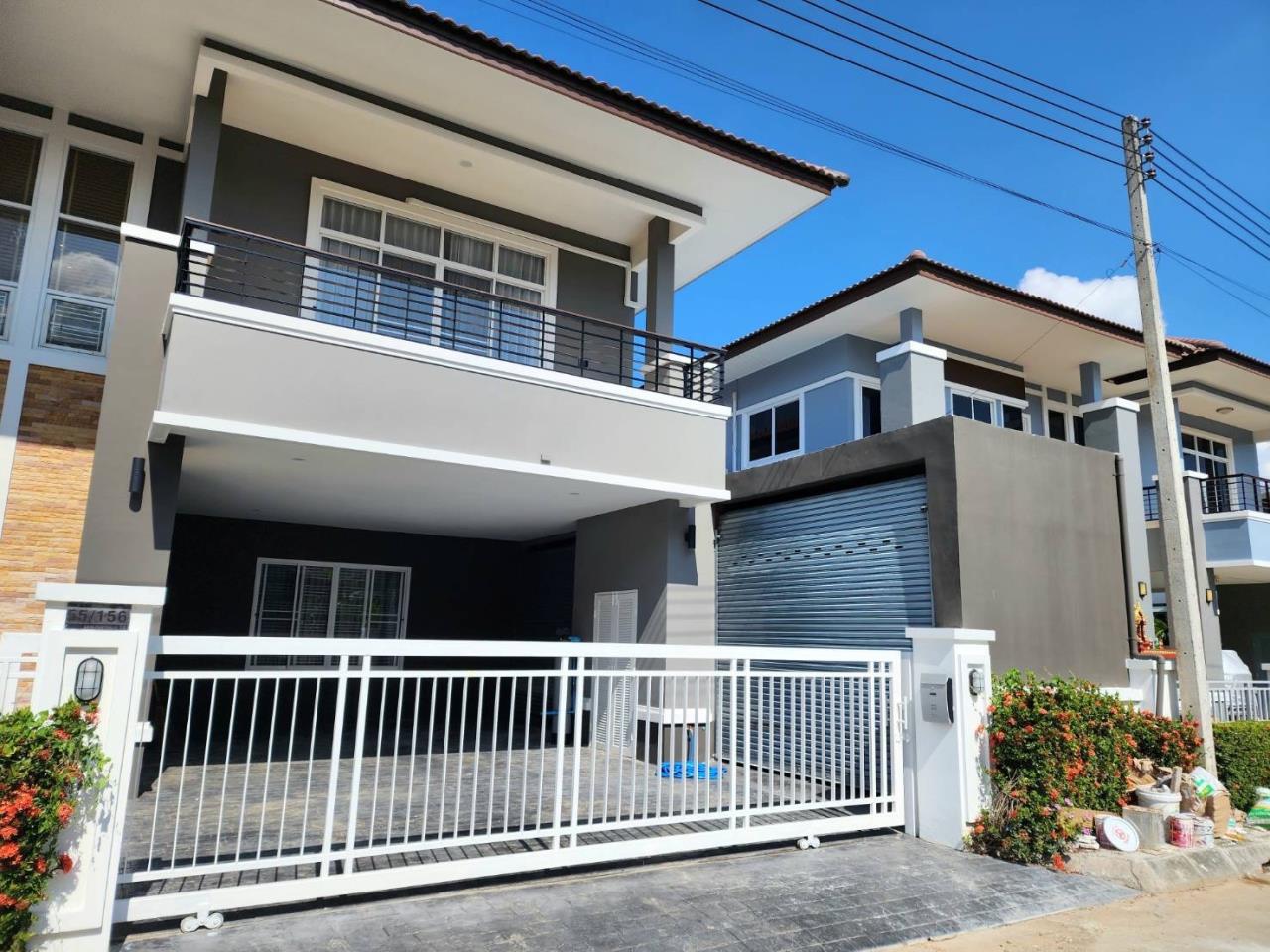 House for sale/rent in San Kamphaeng zone near Unity Concord International School.