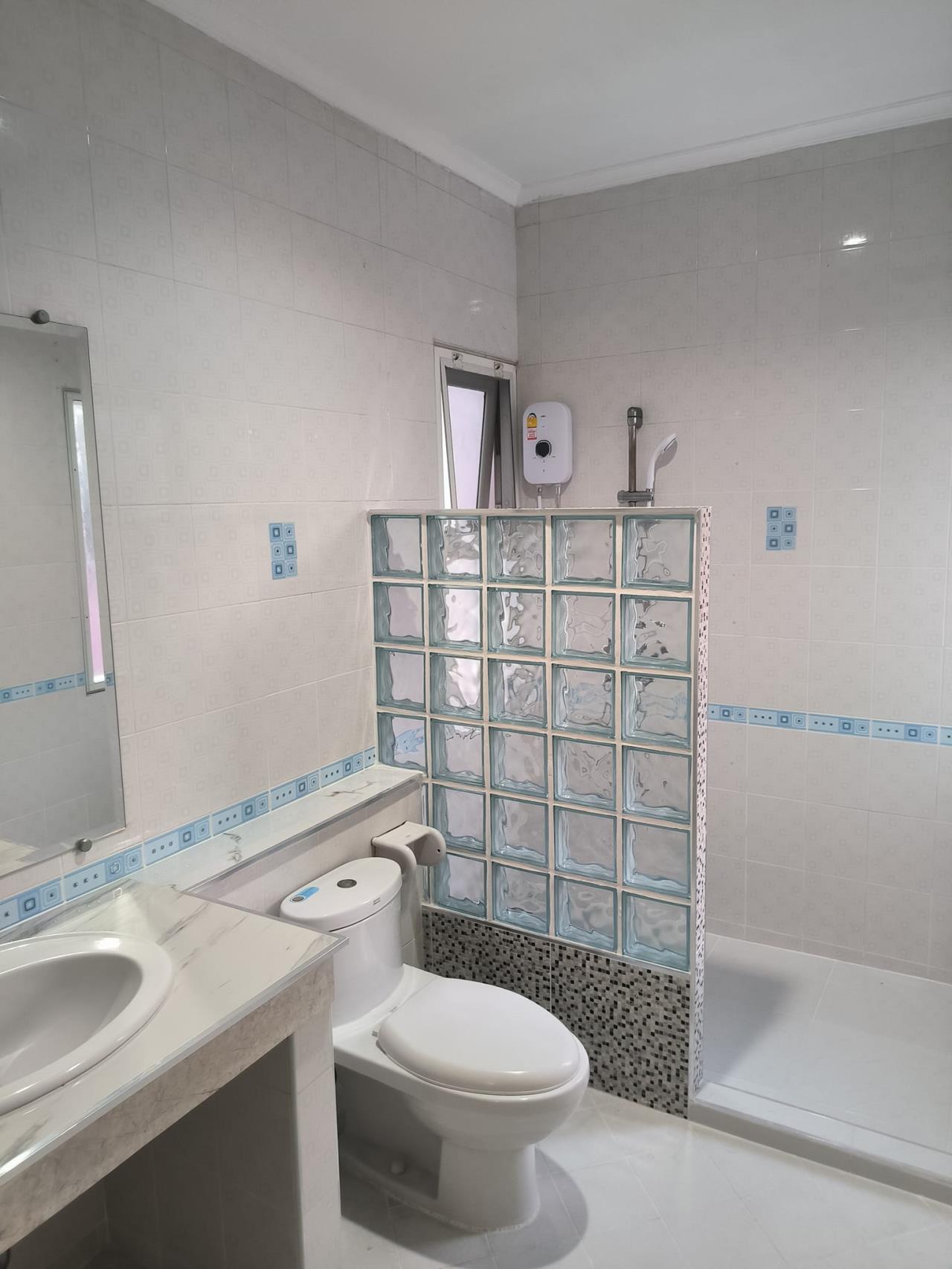 House for rent in Phanon project. Near Meechok Plaza