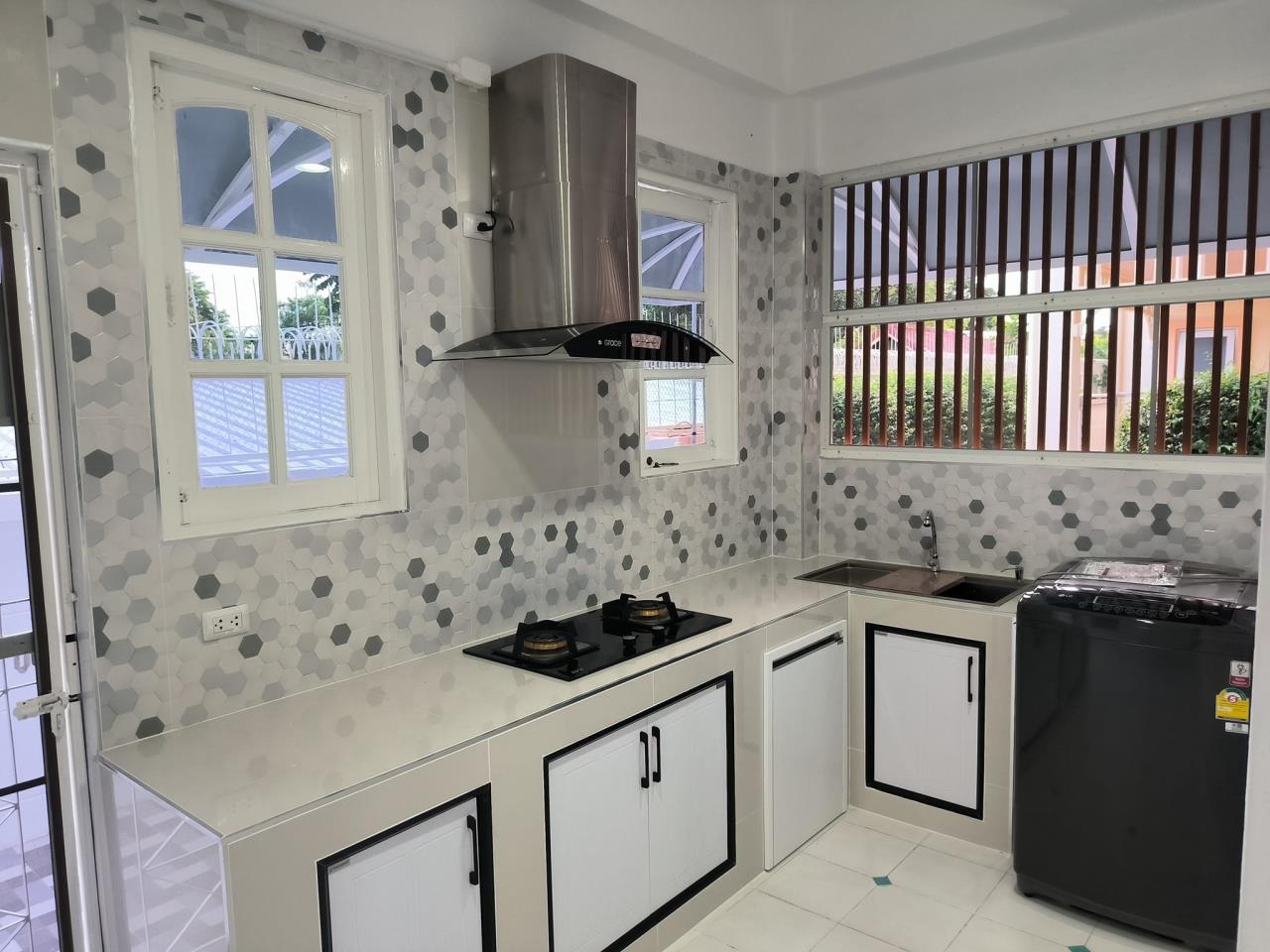 House for rent in Phanon project. Near Meechok Plaza