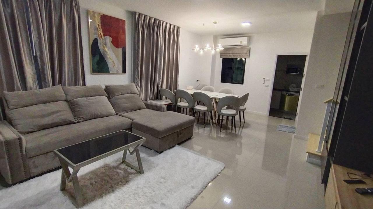 Townhome for rent, THE CONNECT UP3 LADPRAO 126 project.