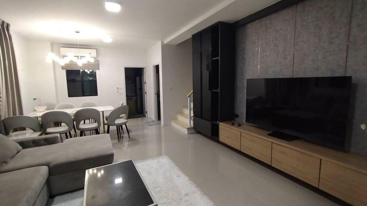 Townhome for rent, THE CONNECT UP3 LADPRAO 126 project.