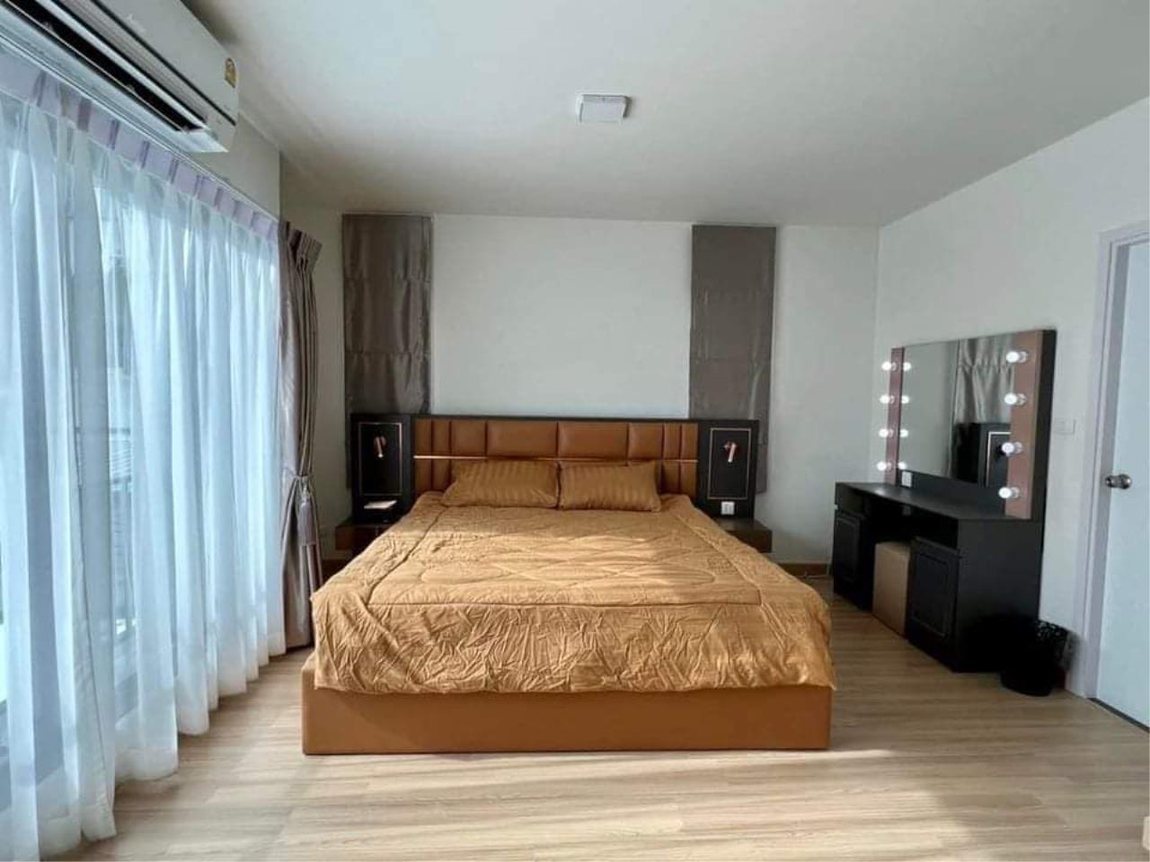 Townhome for rent, THE CONNECT UP3 LADPRAO 126 project.