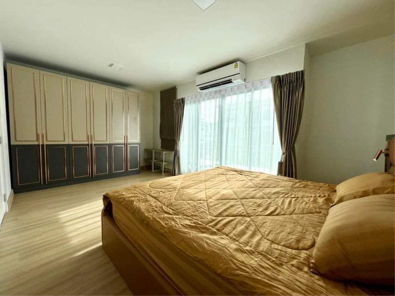 Townhome for rent, THE CONNECT UP3 LADPRAO 126 project.