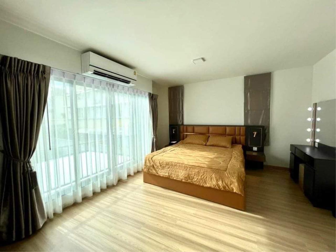 Townhome for rent, THE CONNECT UP3 LADPRAO 126 project.