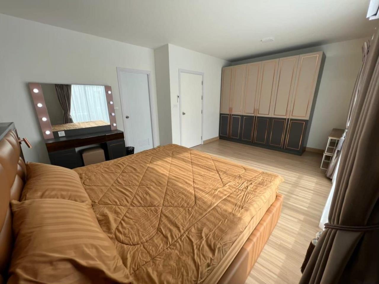 Townhome for rent, THE CONNECT UP3 LADPRAO 126 project.