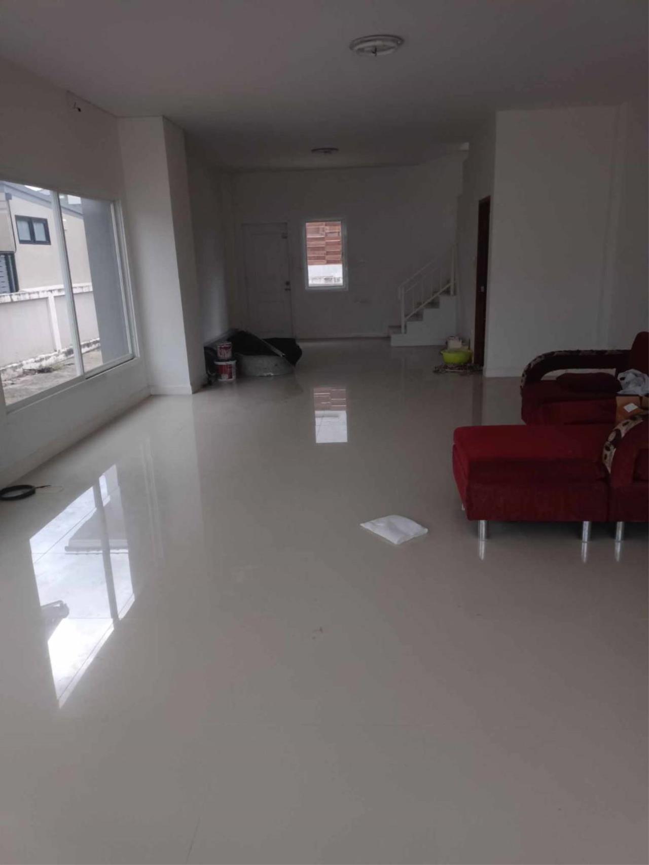 Townhome for rent, Tha Rua zone, near Makro, Chiang Mai.