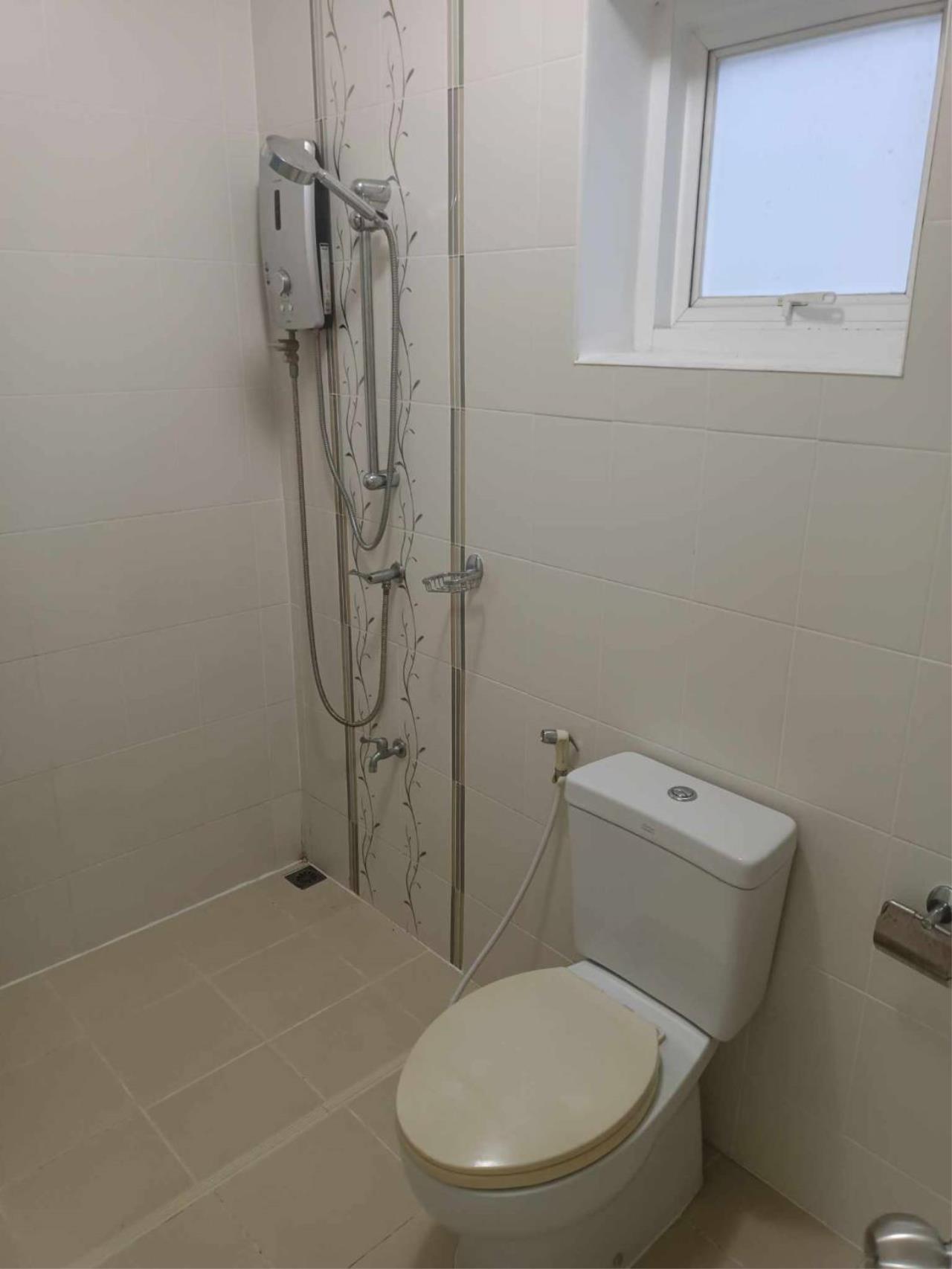 Townhome for rent, Tha Rua zone, near Makro, Chiang Mai.