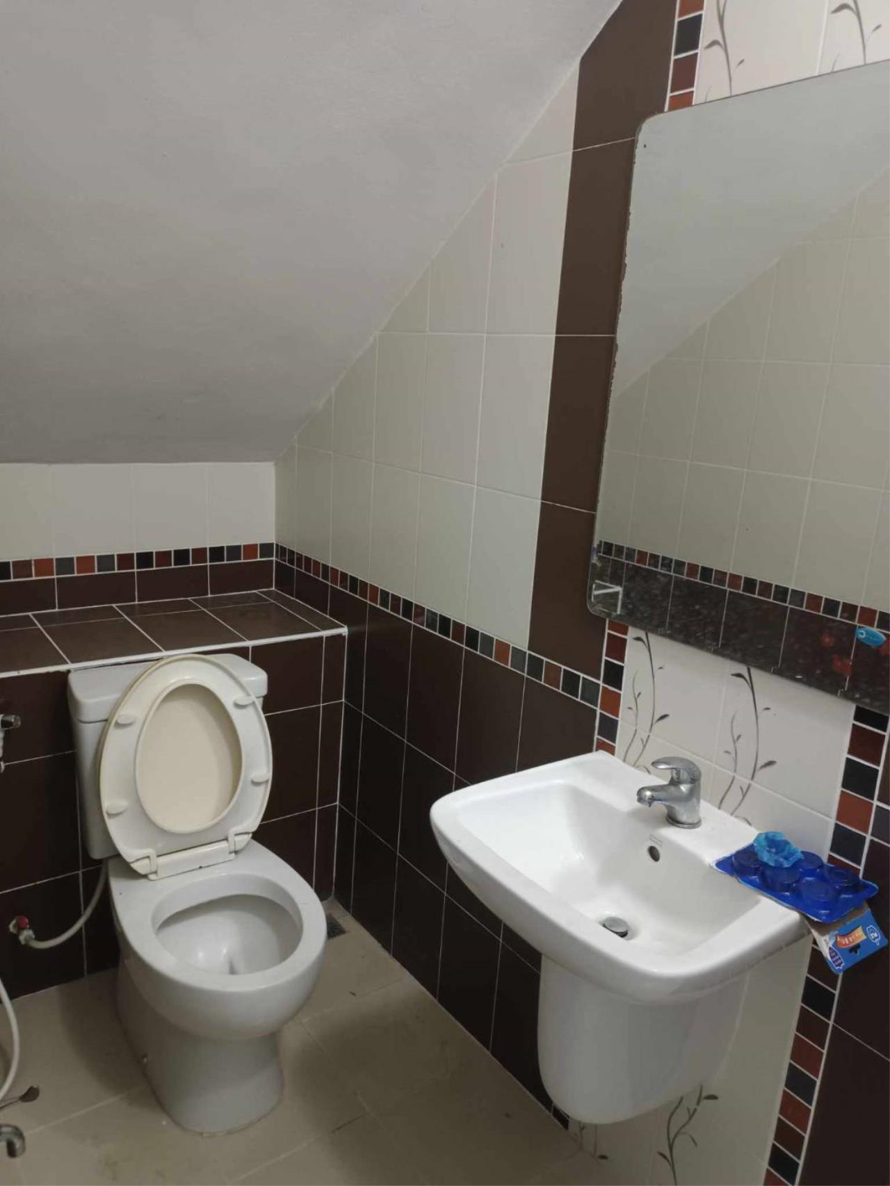 Townhome for rent, Tha Rua zone, near Makro, Chiang Mai.