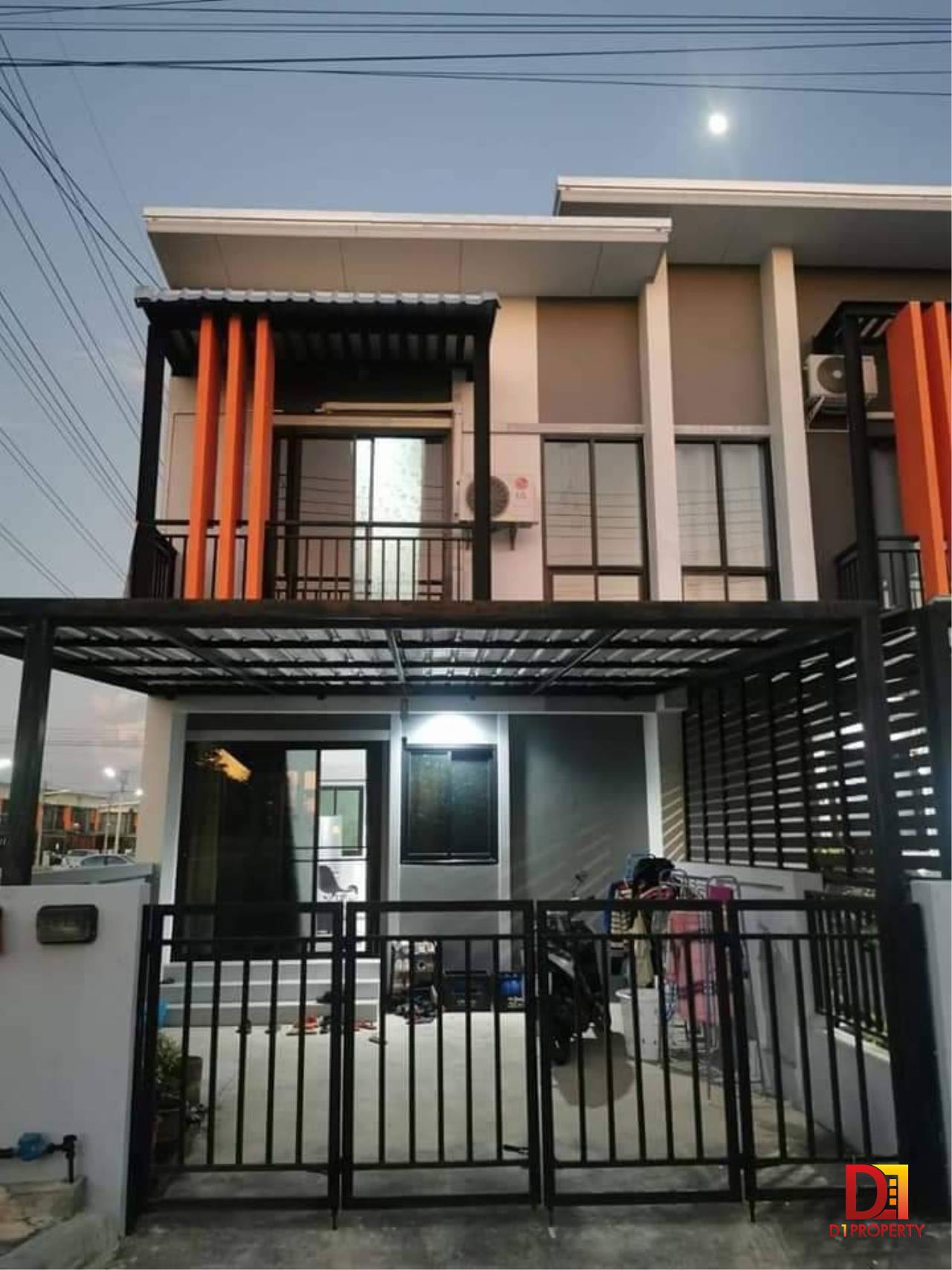 Townhome for rent in San Phak Wan zone near the Bilingual International Demonstration School of Rangsit University, Chiang Mai (SIBS Chiangmai).