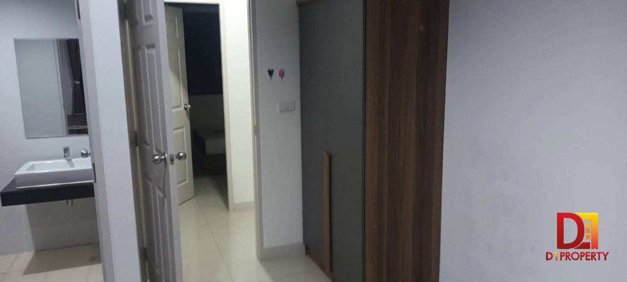 Townhome for rent in San Phak Wan zone near the Bilingual International Demonstration School of Rangsit University, Chiang Mai (SIBS Chiangmai).