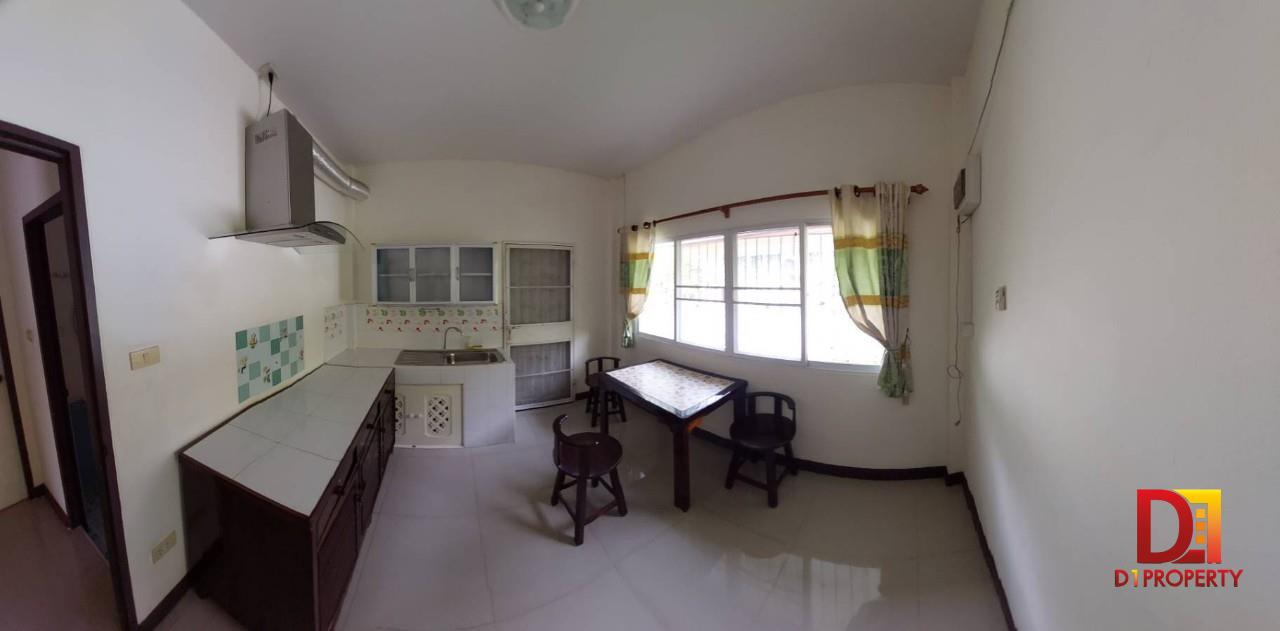 House for rent in the Hang Dong Zone project near the International Bilingual Bilingual School of Rangsit University (SIBS Chiangmai).