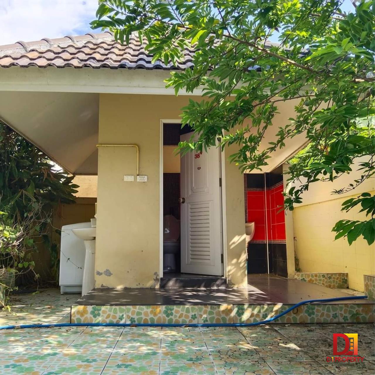 House for rent in Doi Saket zone near Tha Rua market.