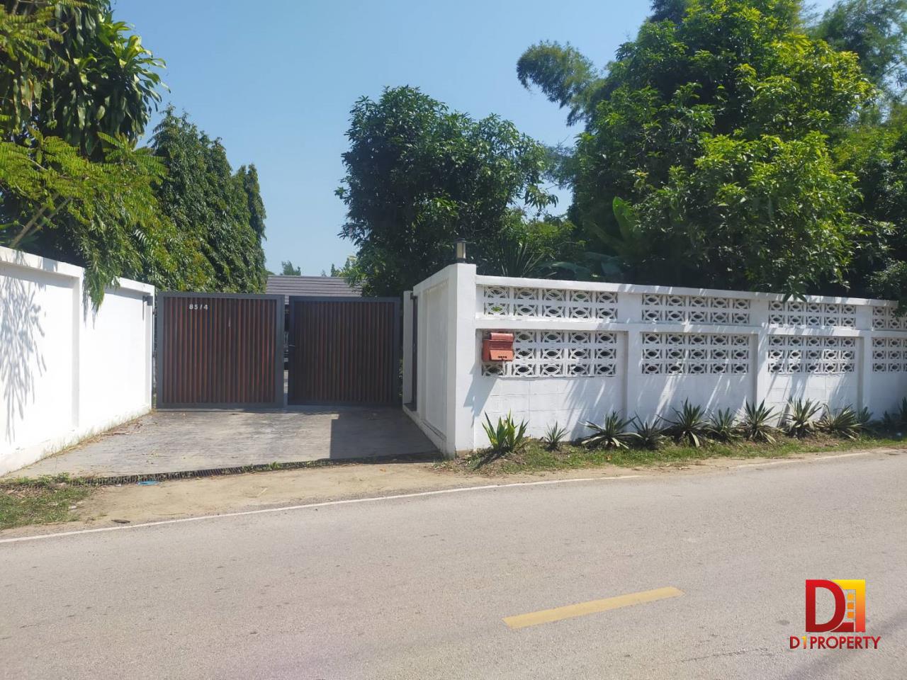 Pool villa for sale with tenant San Kamphaeng