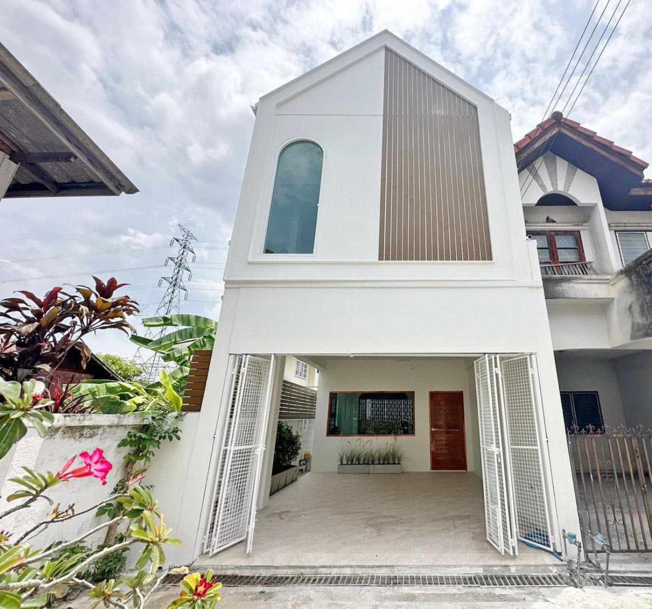 House for sale in Wat Ket zone