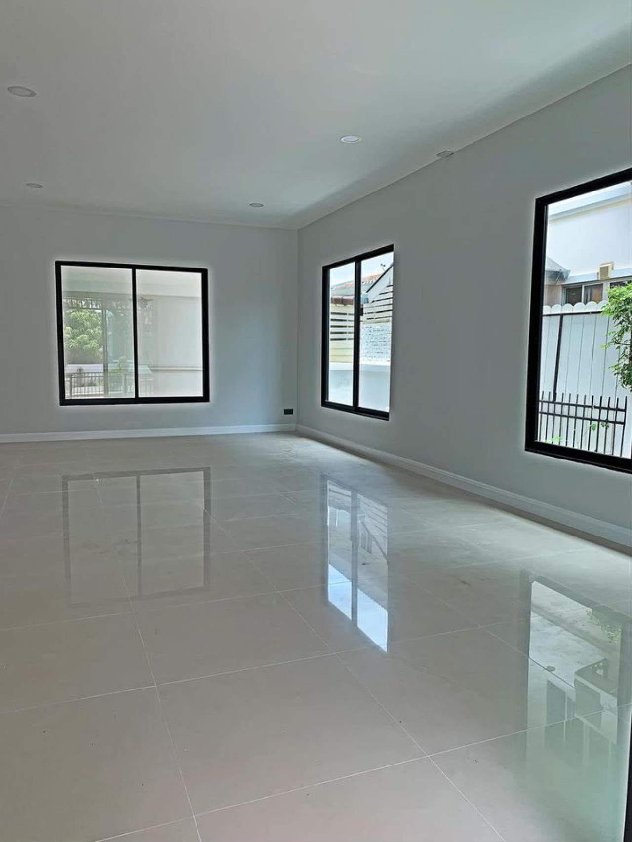 House for sale in San Kamphaeng zone