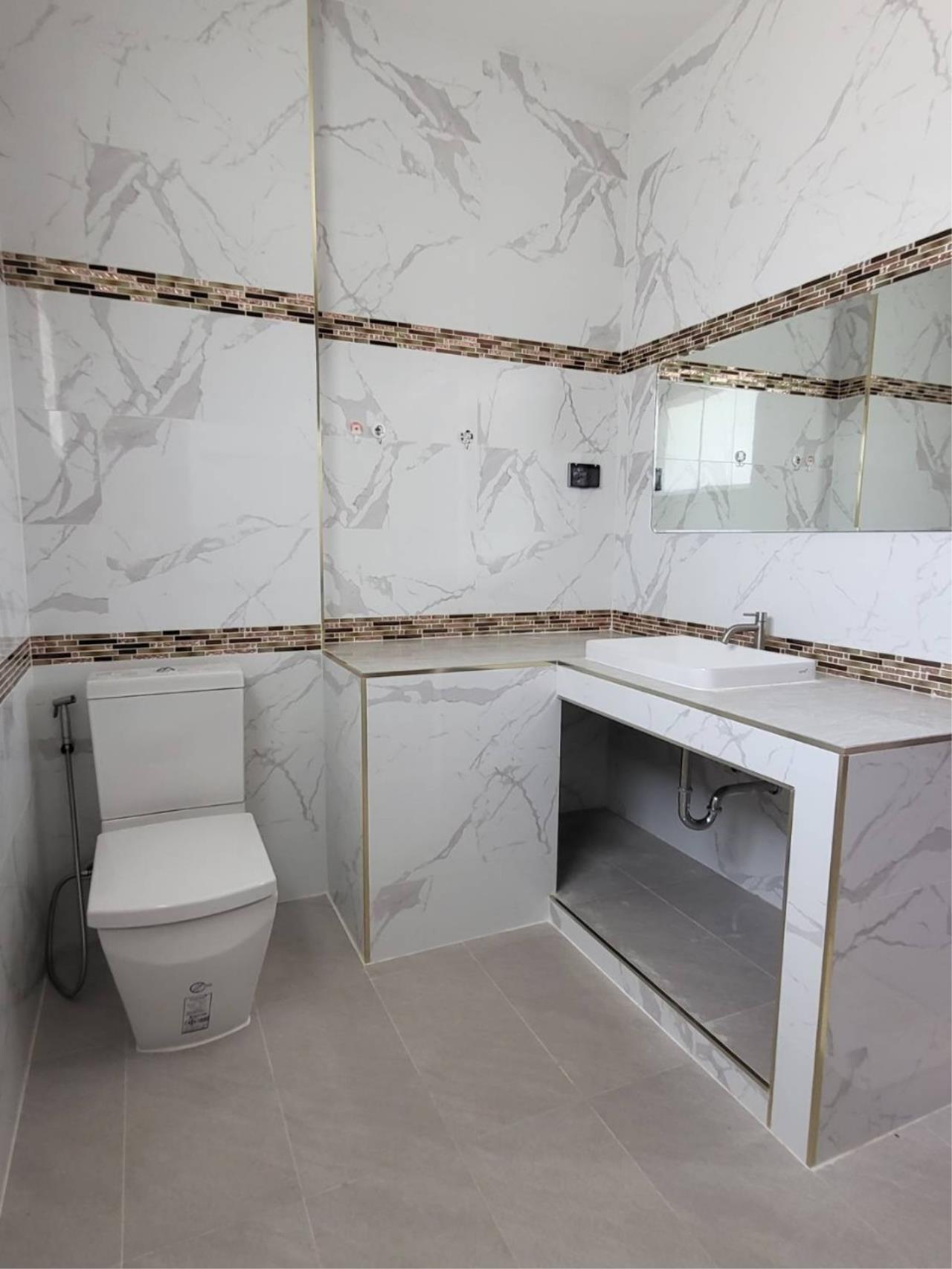 House for sale, one storey, Saraphi zone