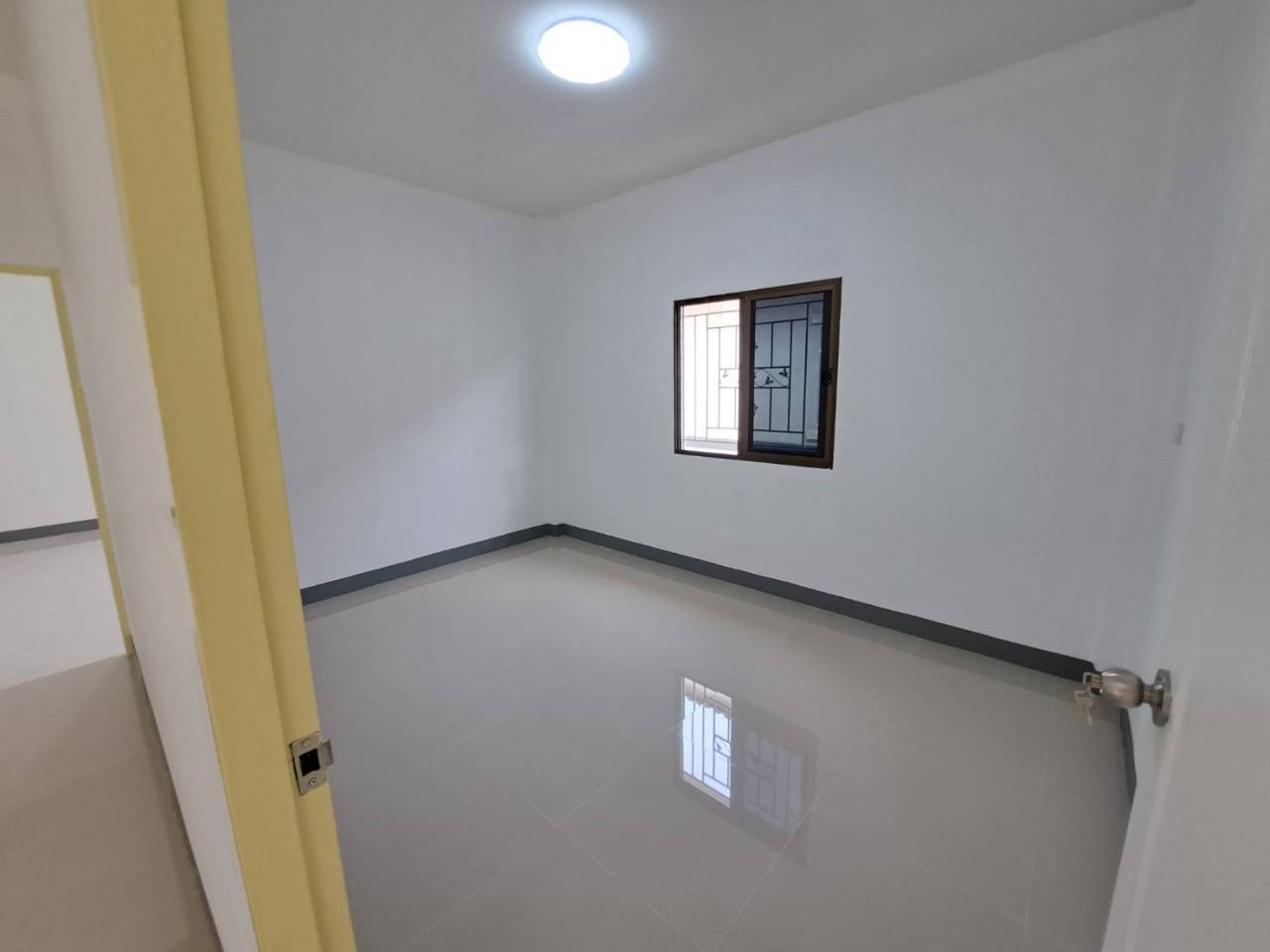 New house for sale, behind Maejo University