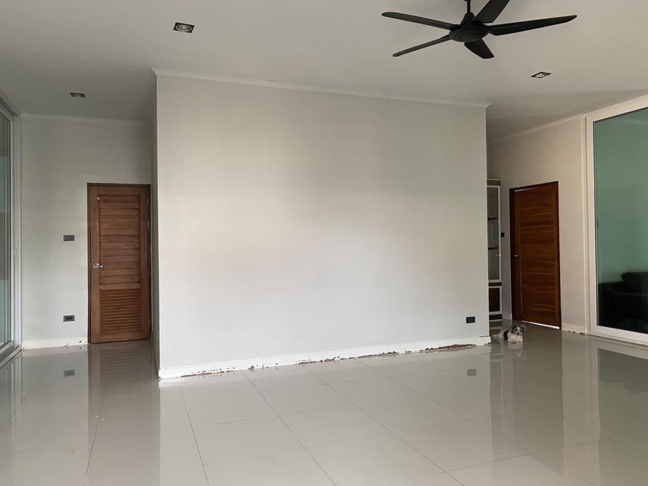 House for sale in San Phak Wan zone, Hang Dong.