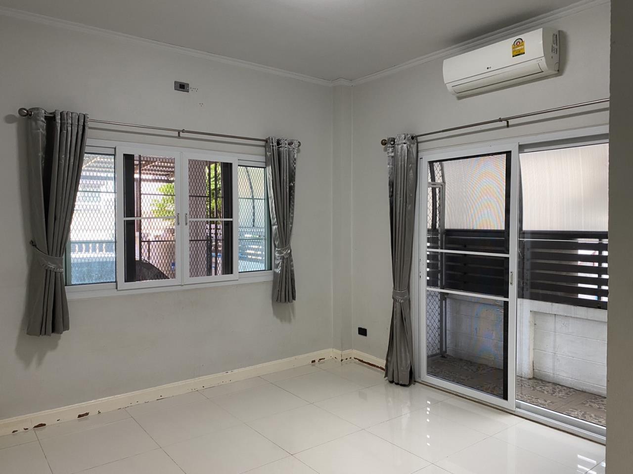 House for sale in San Phak Wan zone, Hang Dong.