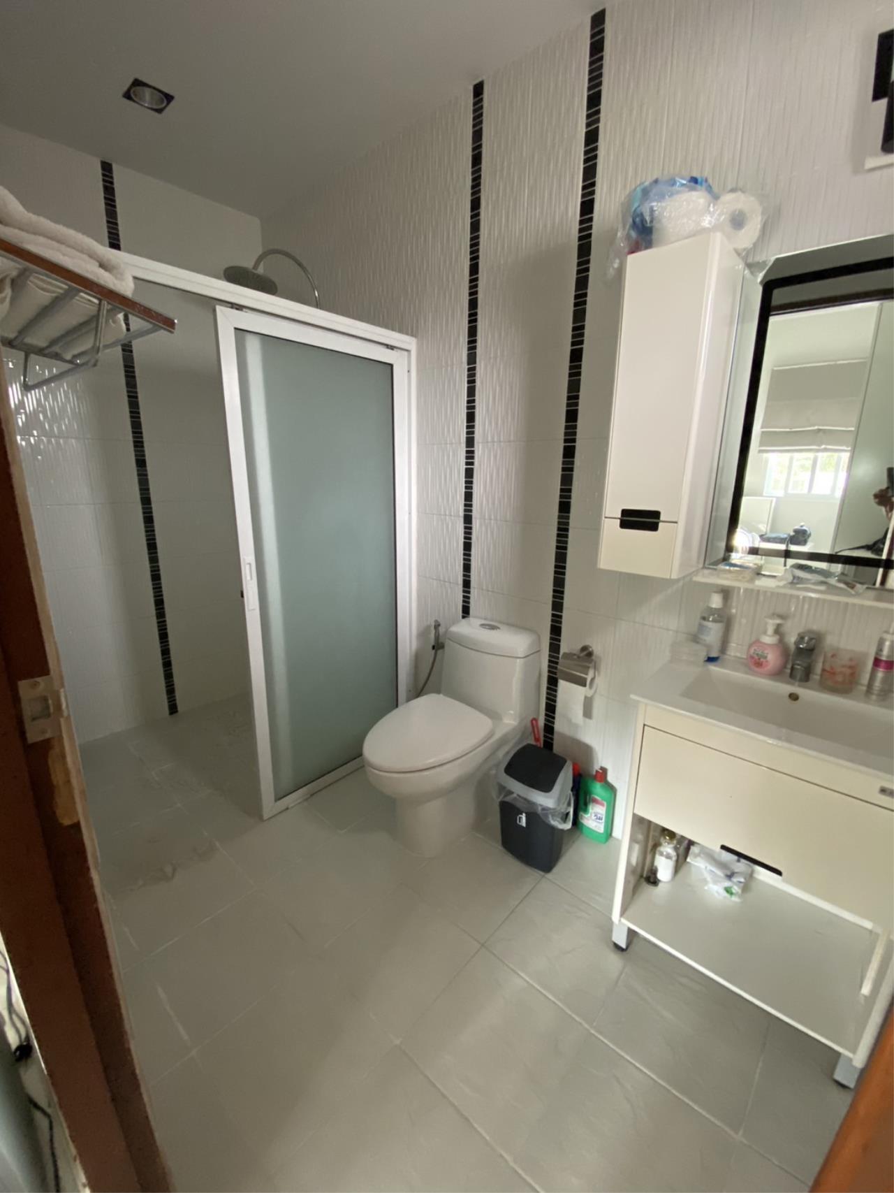 House for sale in San Phak Wan zone, Hang Dong.