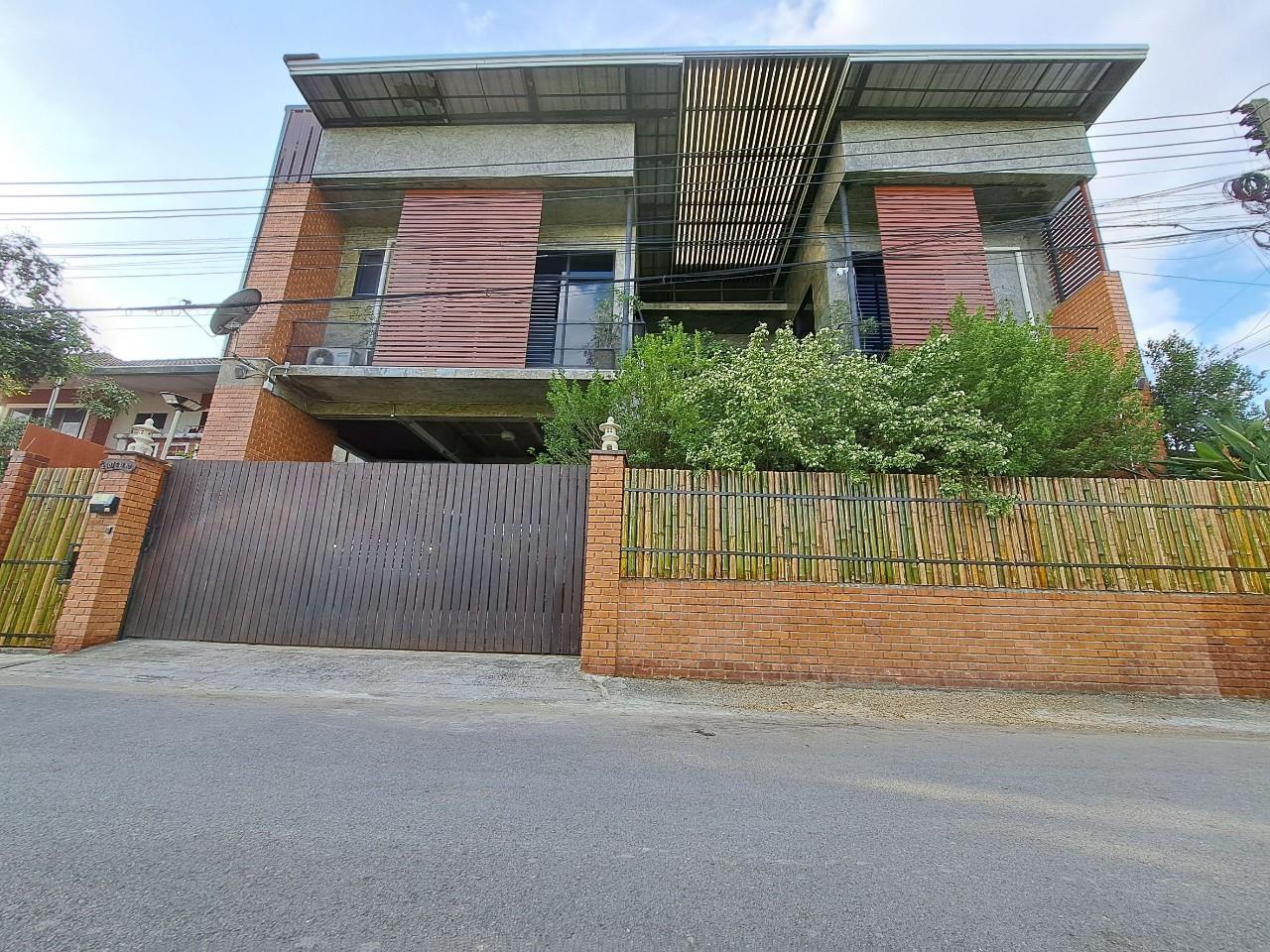 House for sale/rent in cities near Ambassador Bilingual Academy