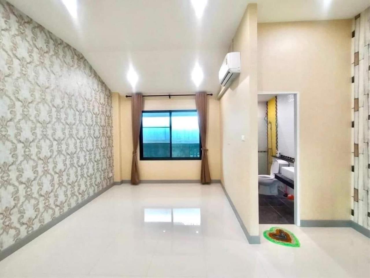 House for sale in Saraphi area